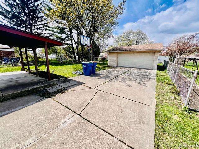 26373 Curie Avenue, Warren, MI 48091