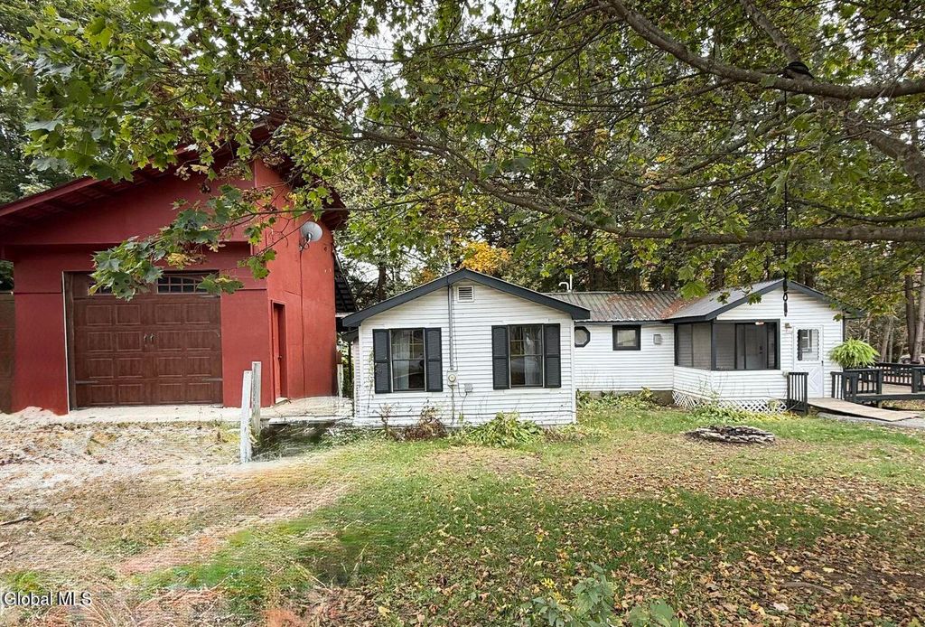 90 Library Avenue, Warrensburg, NY 12885