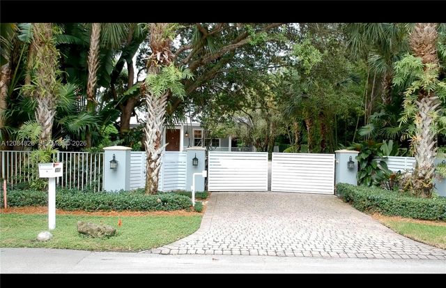 6500 SW 85th Street, Miami, FL 33143