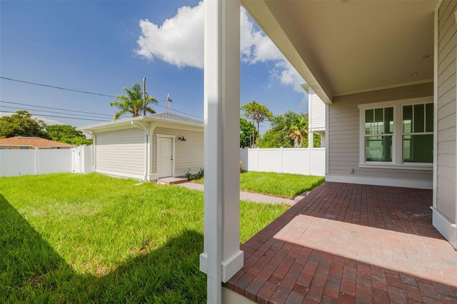 455 47TH AVENUE N, St Petersburg, FL 33703