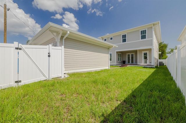 455 47TH AVENUE N, St Petersburg, FL 33703