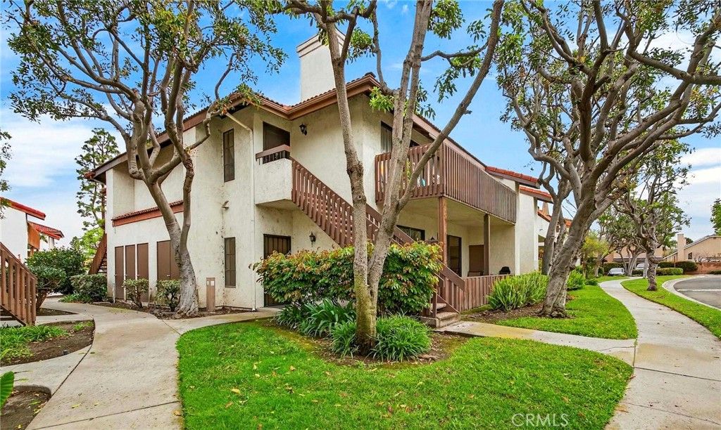 Image 19 of property listing at 8615 Meadow Brook 101, Garden Grove, CA 92844