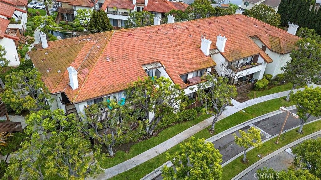 Image 28 of property listing at 8615 Meadow Brook 101, Garden Grove, CA 92844