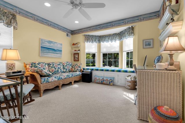 7 Skylark Lane, Lakewood, NJ 08701