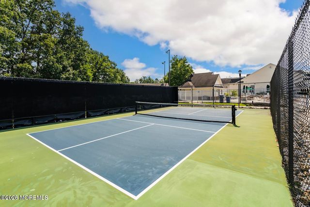 7 Skylark Lane, Lakewood, NJ 08701
