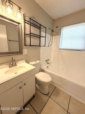 7152 KOLEDA Drive, Jacksonville, FL 32210