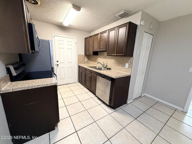 7152 KOLEDA Drive, Jacksonville, FL 32210