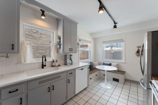 6112 10th Avenue S, Minneapolis, MN 55417