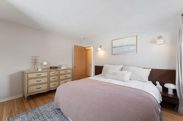 6112 10th Avenue S, Minneapolis, MN 55417