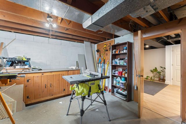 6112 10th Avenue S, Minneapolis, MN 55417