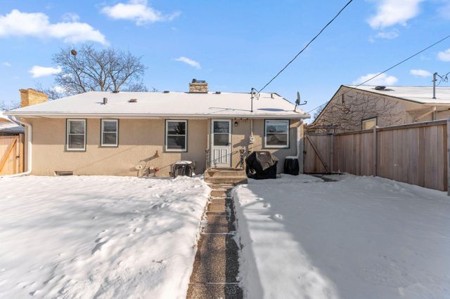 6112 10th Avenue S, Minneapolis, MN 55417