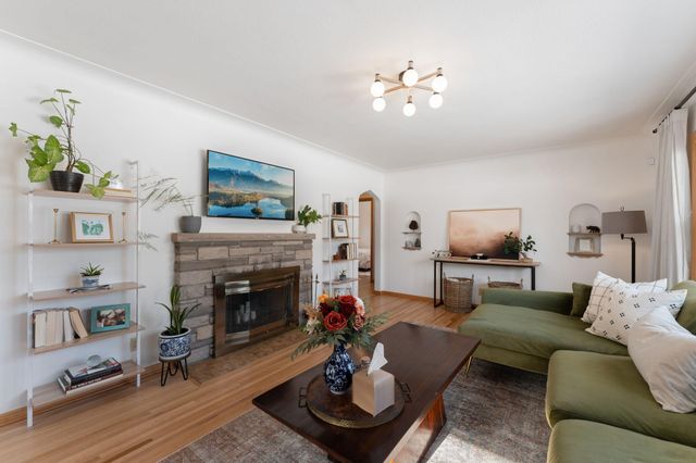 6112 10th Avenue S, Minneapolis, MN 55417