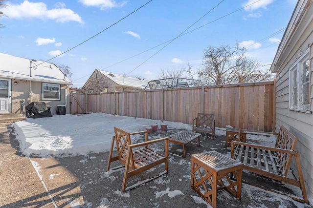 6112 10th Avenue S, Minneapolis, MN 55417