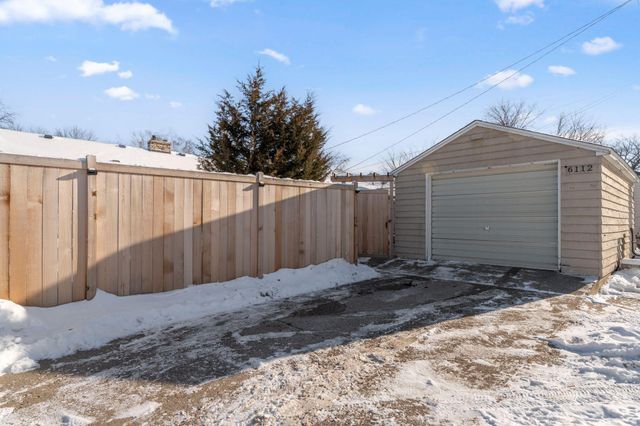 6112 10th Avenue S, Minneapolis, MN 55417