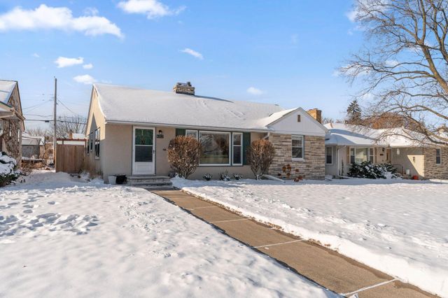 6112 10th Avenue S, Minneapolis, MN 55417