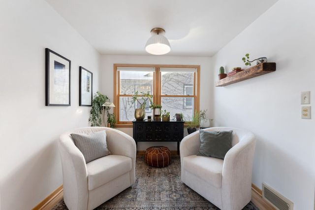 6112 10th Avenue S, Minneapolis, MN 55417