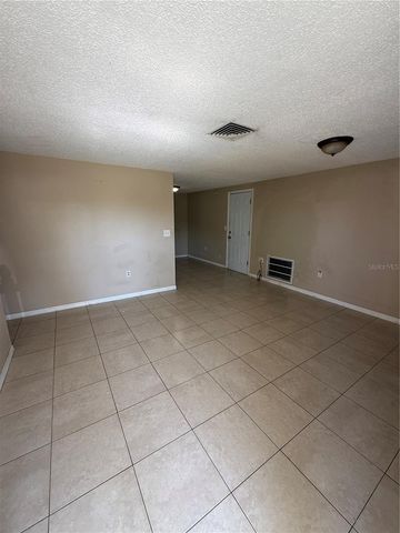 6656 KNIGHTSBRIDGE DRIVE, New Port Richey, FL 34653