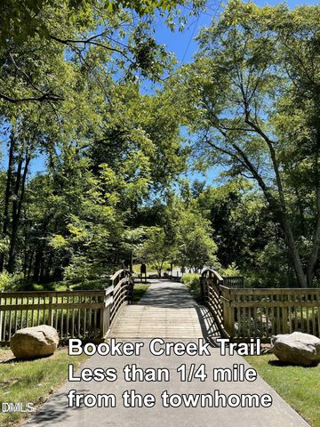 106 Gunston Court, Chapel Hill, NC 27514