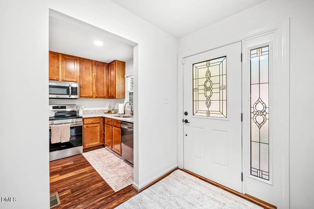 106 Gunston Court, Chapel Hill, NC 27514