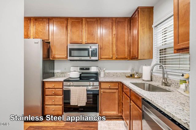 106 Gunston Court, Chapel Hill, NC 27514