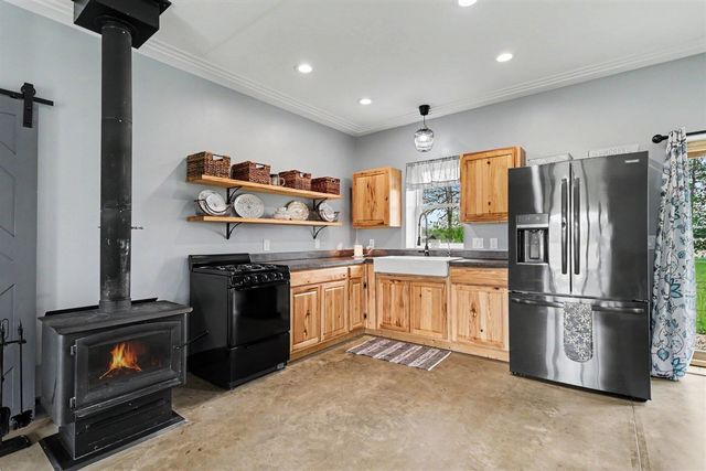 19184 L Drive, Marshall, MI 49068