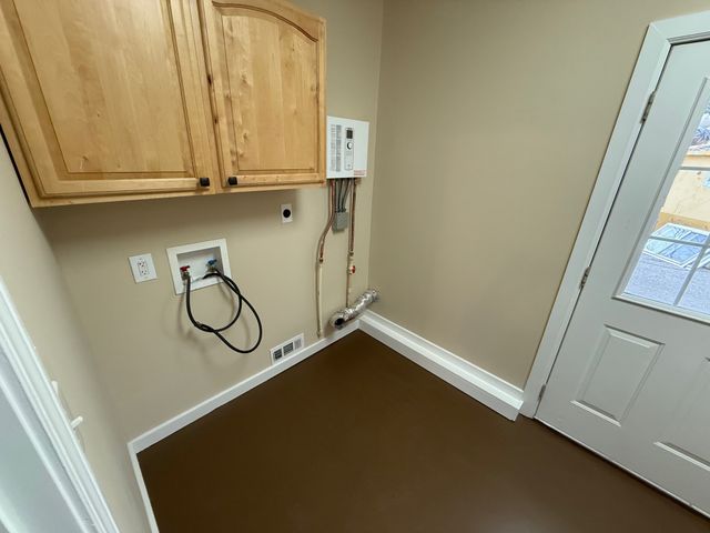 204 Orchard Ln, Winchester, TN 37398