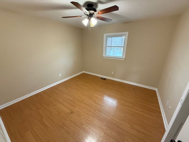 204 Orchard Ln, Winchester, TN 37398