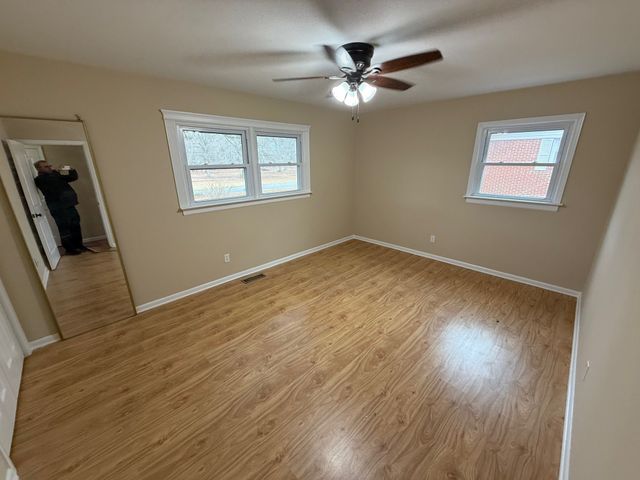 204 Orchard Ln, Winchester, TN 37398