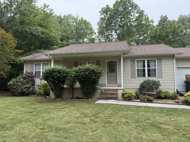 9044 Weketa Dr, Crossville, TN 38572