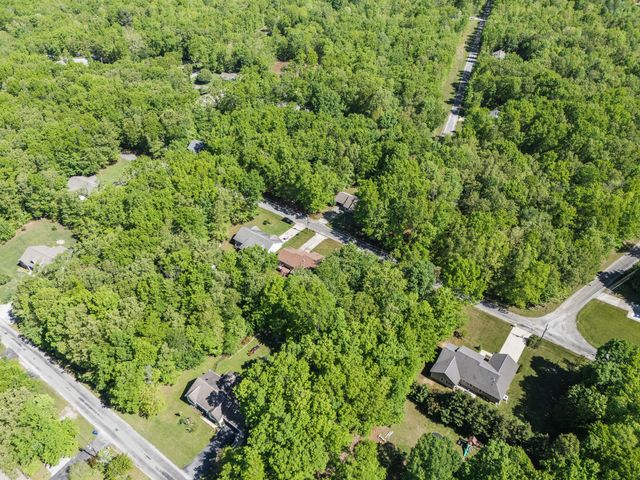 9044 Weketa Dr, Crossville, TN 38572