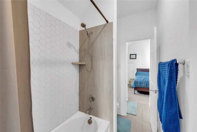 2218 Christopher Lane, Euless, TX 76040