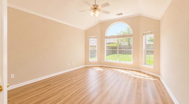2114 Fortuna Bella Drive, Pearland, TX 77581