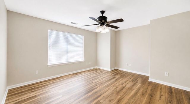2114 Fortuna Bella Drive, Pearland, TX 77581