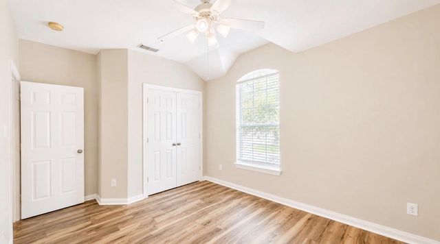 2114 Fortuna Bella Drive, Pearland, TX 77581