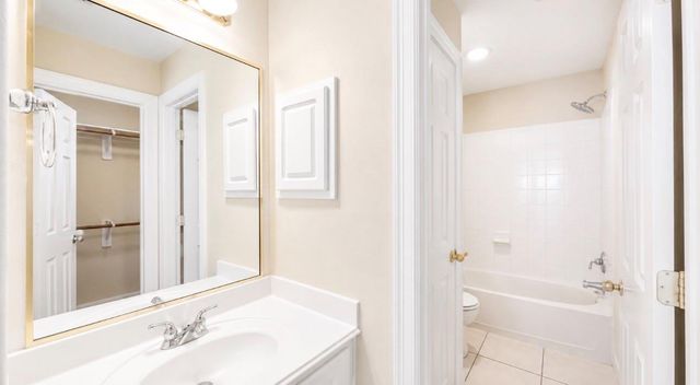 2114 Fortuna Bella Drive, Pearland, TX 77581