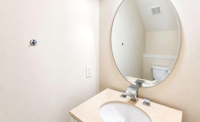 2114 Fortuna Bella Drive, Pearland, TX 77581