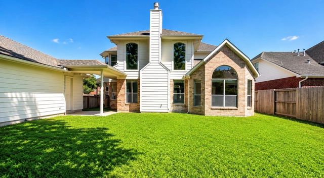 2114 Fortuna Bella Drive, Pearland, TX 77581