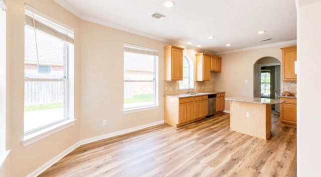 2114 Fortuna Bella Drive, Pearland, TX 77581