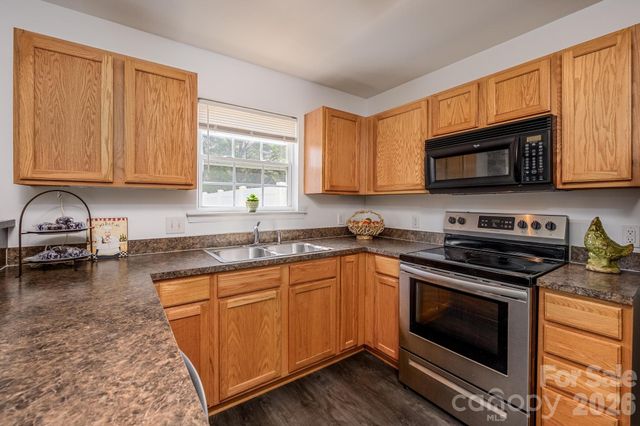 10809 Traders Court, Davidson, NC 28036