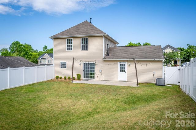 10809 Traders Court, Davidson, NC 28036