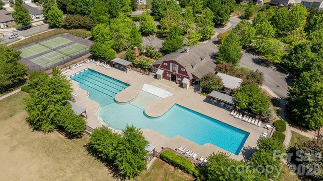 10809 Traders Court, Davidson, NC 28036