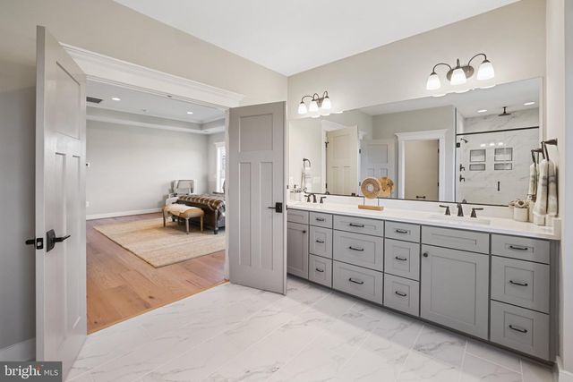 16055 KEYMER HILL CT, Hamilton, VA 20158