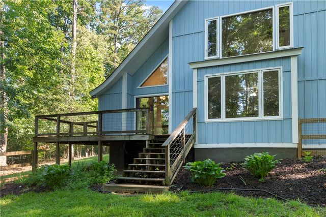 1298 Carradine Road, Seneca, SC 29678