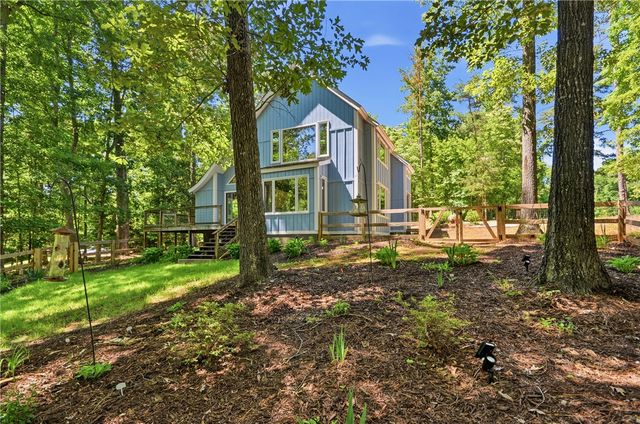 1298 Carradine Road, Seneca, SC 29678
