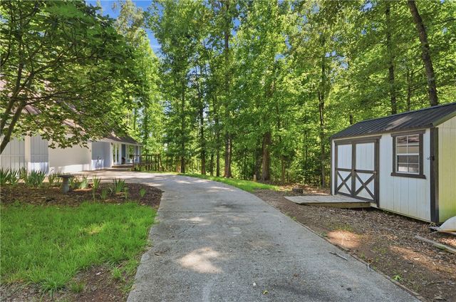 1298 Carradine Road, Seneca, SC 29678