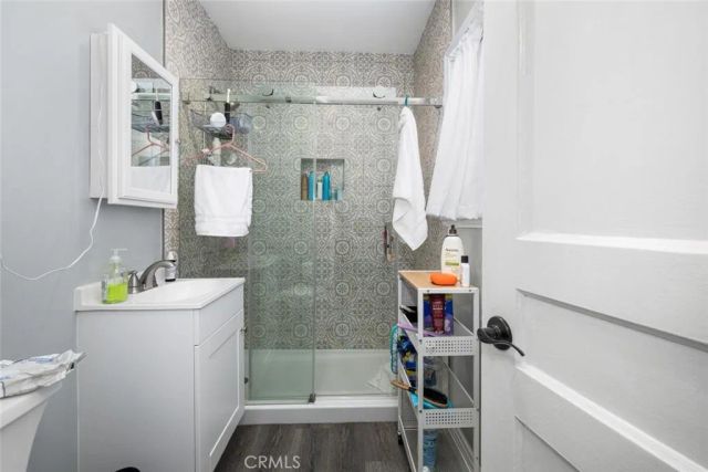 5139 E Carson Street, Long Beach, CA 90808