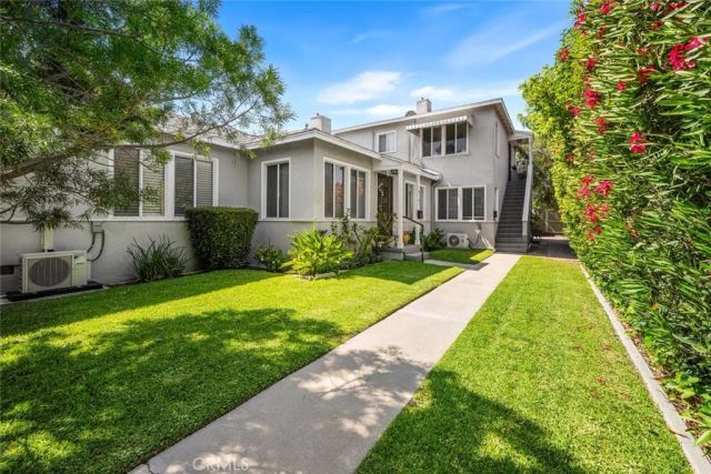 5139 E Carson Street, Long Beach, CA 90808