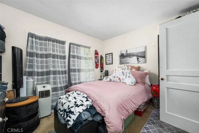 5139 E Carson Street, Long Beach, CA 90808