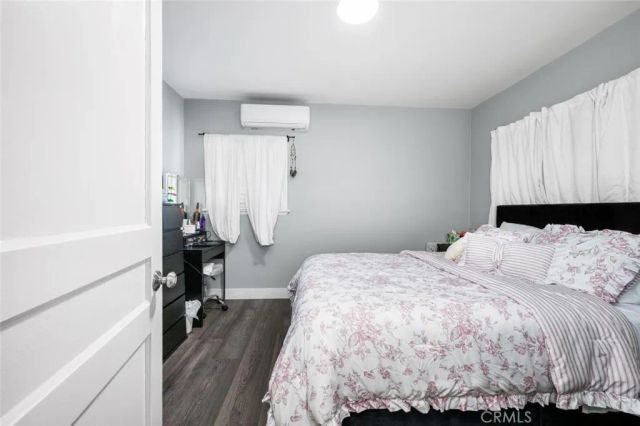 5139 E Carson Street, Long Beach, CA 90808