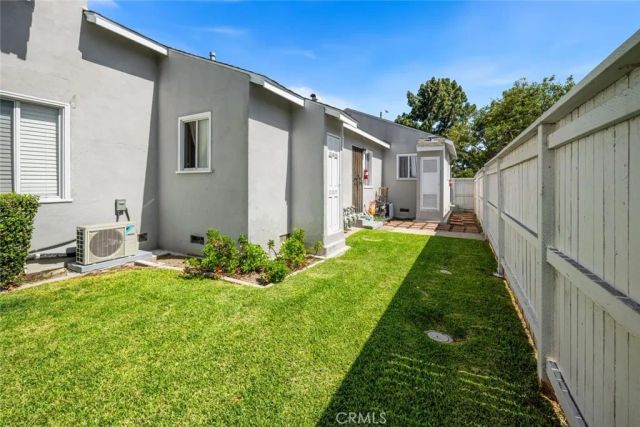 5139 E Carson Street, Long Beach, CA 90808